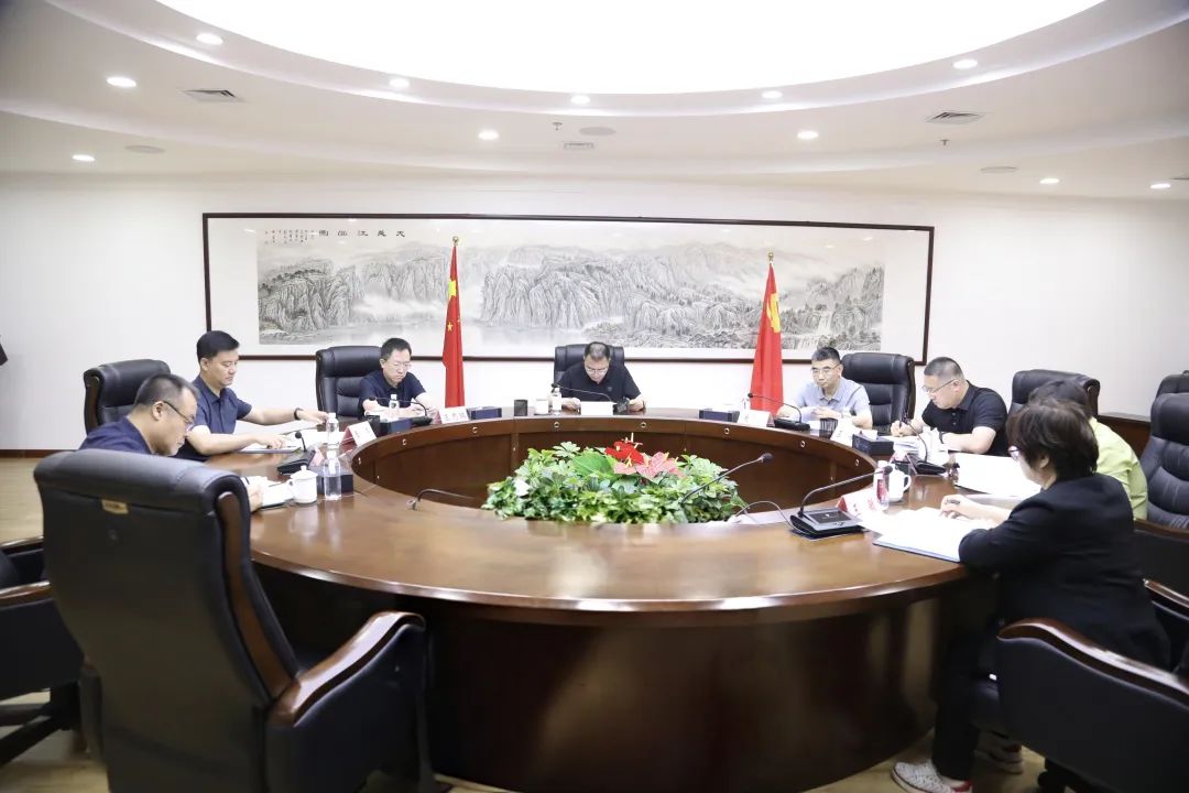 市检察院深入贯彻中央八项规定精神学习教育第2期读书班暨党组理论学习中心组专题学习会召开